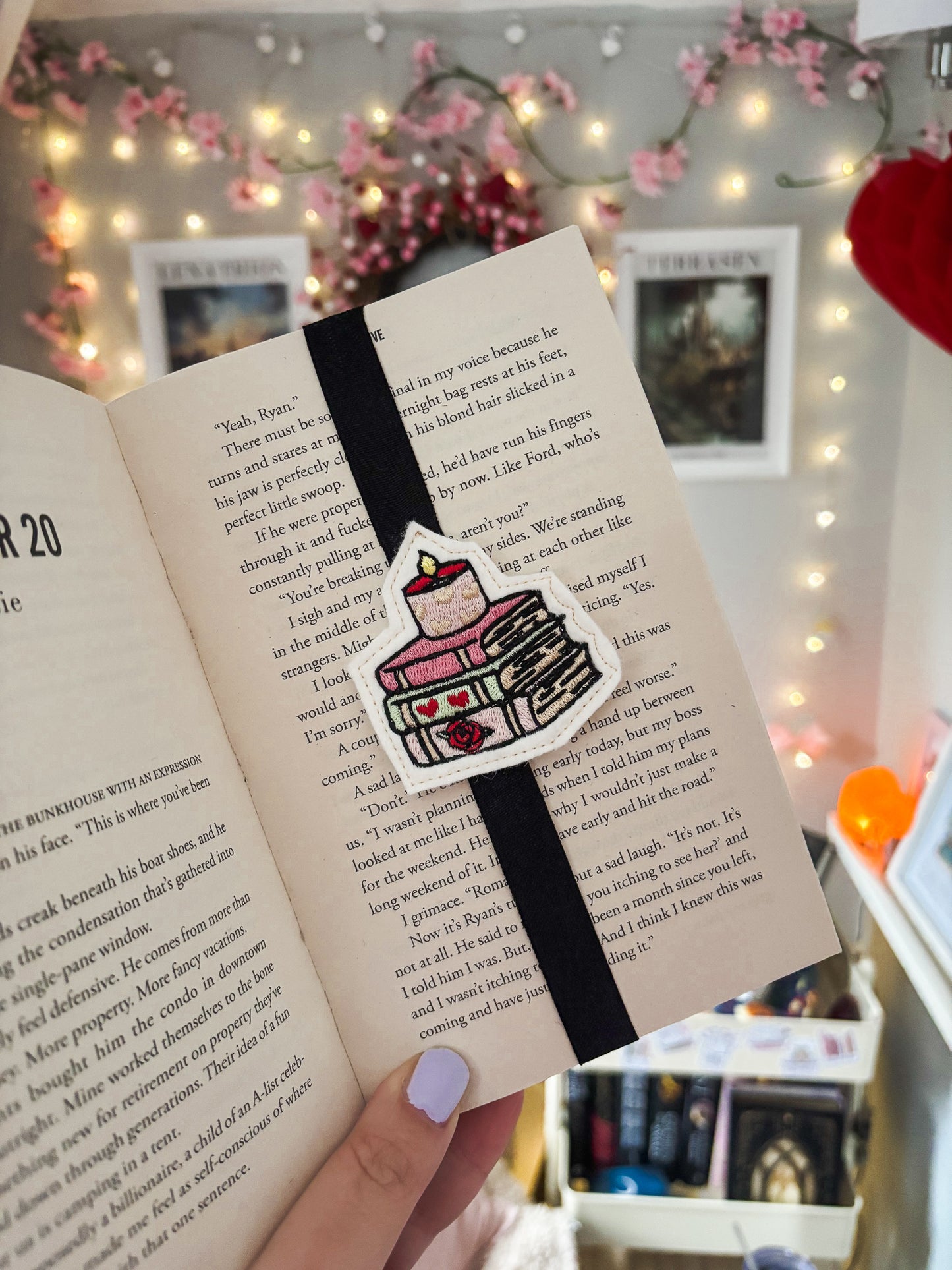 Heart Book Stack Bookband