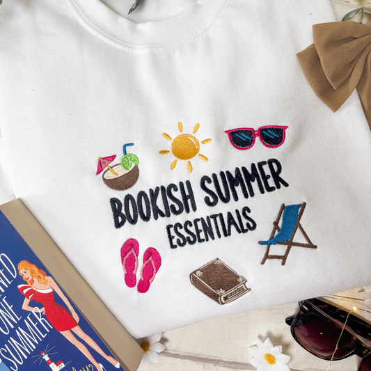 XXL White Jumper Bookish Summer Essentials